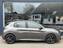 Peugeot 208 1.2 Turbo 100 PK Active | 6-Bak | Lichtmetaal | All Season Banden | Navigatie via Telefoon | Airco | Apple Carplay | Parkeercamera | Parkeersensoren | Cruise Control | Elektrisch Pakket | LED Dagrijverlichting .