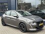Peugeot 208 1.2 Turbo 100 PK Active | 6-Bak | Lichtmetaal | All Season Banden | Navigatie via Telefoon | Airco | Apple Carplay | Parkeercamera | Parkeersensoren | Cruise Control | Elektrisch Pakket | LED Dagrijverlichting .