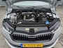 Skoda Octavia Combi BWJ 2021 | 1.0 e-TSI 111PK Sport BuS. AUTOMAAT | TREKHAAK | SPORTSTOELEN | CAMERA A | CARPLAY | CLIMA | NAVI 18'' LMV |