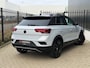 Volkswagen T-Roc 1.5 TSI Sport Business R Pano Camera Acc LED Dodehoek Carplay