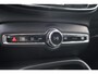 Volvo XC40 1.5 T4 Recharge R-Design Expression | Plug-In Hybride (PHEV) | Panoramadak | Stoelverwarming | Achteruitrijcamera | Parkeersensoren | Lichtmetalen Velgen 20 inch | Navigatie | Apple Carplay | Android Auto | BLIS