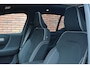 Volvo EX40 252PK Extended Range Ultra Black Edition 82 kWh | Harman & Kardon | Panorama dak
