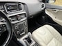 Volvo V40 Summum 1.6 T3 150 pk - Xenon - Leder - Camera - Riem vv