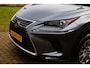 Lexus NX 300h Aut. | Lederen Interieur | Rijbaanbegeleiding | Stoelverwarming | Xenon | Historie | Apple Car Play | Orig. NL |