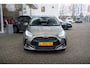 Toyota Yaris New 1.5 Full Hybrid First Edition Automaat | Adaptieve cruise control | Carplay | Achteruitrijcamera | licht/regensensor | DAB+