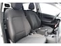 Hyundai i20 1.0-100pk T-GDI Comfort. Correct nette en subliem rijdende wagen ! Airco, navigatie, telefoonvoorb., cruise control, LM wielen, lane assist, metallic lak, digitaal dashboard, Apple carplay/Android auto, DAB radio etc.