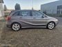 Mercedes-Benz B-klasse 180 Business Solution AMG
