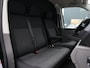 Volkswagen Transporter 2.0 TDI 150PK L2H1 Highline Automaat | Airco | Cruise control | App connect | Multi stuur | Bijrijdersbank | Betimmering laadruimte | PDC | Trekhaak |