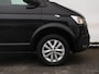 Volkswagen Transporter 2.0 TDI 150PK L2H1 Highline Automaat | Airco | Cruise control | App connect | Multi stuur | Bijrijdersbank | Betimmering laadruimte | PDC | Trekhaak |