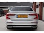 Volvo S60 2.0 163pk B3 Inscription - Leder - Wegklapbare trekhaak - Stoel & stuurverwarming - Memory seats - Dodehoek detectie