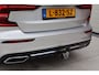 Volvo S60 2.0 163pk B3 Inscription - Leder - Wegklapbare trekhaak - Stoel & stuurverwarming - Memory seats - Dodehoek detectie