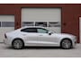 Volvo S60 2.0 163pk B3 Inscription - Leder - Wegklapbare trekhaak - Stoel & stuurverwarming - Memory seats - Dodehoek detectie