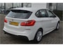 BMW 2-Serie Active Tourer 218i M Sport Harman Kardon | Stoelverwarming | Led | Shadow-line glans | Dealer onderhouden