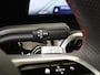 Mercedes-Benz B-klasse 250 e Business Solution AMG Panoramadak / Keyless / Nightpakket / Parkeercamera / 19'' Multispaak / Stoelverwaming /