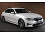 BMW 3-Serie 320e Leer Navi Camera ACC PDC Virtual Climate (3-zone) Sportstoelen Metallic lak LM velgen BTW auto!