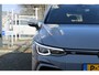 Volkswagen Golf 1.5 eTSI 150pk R-Line DSG Automaat / Navigatie / LM 18 inch / LED  / parkeersensoren / Camera