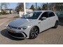 Volkswagen Golf 1.5 eTSI 150pk R-Line DSG Automaat / Navigatie / LM 18 inch / LED  / parkeersensoren / Camera