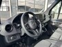 Mercedes-Benz Sprinter 317 CDI L2 H2 3500KG Trekhaak / MBUX / Navigatie / Geveerde stoel / Airco / 270 Graden achterdeuren