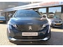 Peugeot 5008 130 Pk * GT * 7-Persoons * Super Luxe * Navigatie * Alcantara / Lederen  Bekleding * Dodehoekbewakingsysteem * Achteruitrij Camera * Elektrisch bed. Achterklep * Adaptive Cruise & Climate Control * DAB Radio * Vingerhoets; Vierde Generatie Eersteklas Service. Al meer dan 100 jaar een begrip in de Brabantse Kempen.