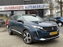 Peugeot 5008 130 Pk * GT * 7-Persoons * Super Luxe * Navigatie * Alcantara / Lederen  Bekleding * Dodehoekbewakingsysteem * Achteruitrij Camera * Elektrisch bed. Achterklep * Adaptive Cruise & Climate Control * DAB Radio * Vingerhoets; Vierde Generatie Eersteklas Service. Al meer dan 100 jaar een begrip in de Brabantse Kempen.
