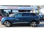 Peugeot 5008 130 Pk * GT * 7-Persoons * Super Luxe * Navigatie * Alcantara / Lederen  Bekleding * Dodehoekbewakingsysteem * Achteruitrij Camera * Elektrisch bed. Achterklep * Adaptive Cruise & Climate Control * DAB Radio * Vingerhoets; Vierde Generatie Eersteklas Service. Al meer dan 100 jaar een begrip in de Brabantse Kempen.