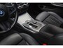 BMW 3-Serie 320e M-sport HUD Leer Navi Camera ACC Matrix LED Laser PDC Virtual Climate (3-zone) Zwarte binnenhemel Sportstoelen LM velgen Facelift model! BTW auto!
