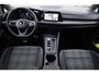 Volkswagen Golf 1.4 eHybrid GTE 245PK / 180kW LED Matrix IQ.Lights, achteruitrijcamera, 3-zone climatronic, draadloos telefoon laden, voorstoelen + stuurwiel verwarmbaar, Apple Carplay & Android Auto, instelbare rijprofielen (Driving Profiles), full map navigatie, adaptive cruise control met Stop & Go, volledig digitaal instrumentenpaneel (Digital Cockpit), Keyless Go, extra getint glas achter, 18'' LMV