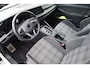 Volkswagen Golf 1.4 eHybrid GTE 245PK / 180kW LED Matrix IQ.Lights, achteruitrijcamera, 3-zone climatronic, draadloos telefoon laden, voorstoelen + stuurwiel verwarmbaar, Apple Carplay & Android Auto, instelbare rijprofielen (Driving Profiles), full map navigatie, adaptive cruise control met Stop & Go, volledig digitaal instrumentenpaneel (Digital Cockpit), Keyless Go, extra getint glas achter, 18'' LMV