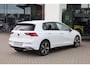 Volkswagen Golf 1.4 eHybrid GTE 245PK / 180kW LED Matrix IQ.Lights, achteruitrijcamera, 3-zone climatronic, draadloos telefoon laden, voorstoelen + stuurwiel verwarmbaar, Apple Carplay & Android Auto, instelbare rijprofielen (Driving Profiles), full map navigatie, adaptive cruise control met Stop & Go, volledig digitaal instrumentenpaneel (Digital Cockpit), Keyless Go, extra getint glas achter, 18'' LMV