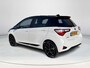 Toyota Yaris 1.5 Hybrid Bi-Tone | Keyless entry | Bluetooth | 16 inch LM-velgen | Regensensor | Parkeercamera |