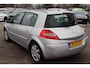 Renault Megane 1.6-16V Business Line Cruise control, Panoramadak, Radio cd speler, Lichtmetalen wielen