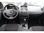 Renault Megane 1.6-16V Business Line Cruise control, Panoramadak, Radio cd speler, Lichtmetalen wielen