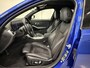 BMW 3-Serie Touring 330e M-Sport Facelift PANO/TREKHAAK/HEAD-UP/CURVED DISPLAY/ACC/MEMORY/SOH 95%/CAMERA/KEYLESS/19"M-SPORT BREEDSET/PORTIMAO-BLAU METALLIC/VOLLEDIG BMW DEALER HISTORIE