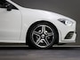 Mercedes-Benz CLA 180 AMG-Line (SFEERVERLICHTING, APPLE CARPLAY, PANORAMADAK, STOELVERWARMING, MULTIBEAM LED, BURMESTER)