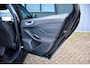 Ford Focus Wagon 1.0 EcoBoost Hybrid ST Line * Grote Navi * DriversPack * Carplay/Android * Afn. Trekhaak * 1e eig. * Top conditie