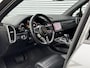 Porsche Cayenne 3.0 E-Hybrid | Panodak | Sport Chrono | Luchtvering | Bose | 22 inch |