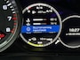 Porsche Cayenne 3.0 E-Hybrid | Panodak | Sport Chrono | Luchtvering | Bose | 22 inch |