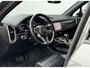 Porsche Cayenne 3.0 E-Hybrid | Panodak | Sport Chrono | Luchtvering | Bose | 22 inch |