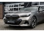 BMW 5-Serie 520i M Sport Pro | Panorama | Bowers & Wilkins | Head-Up | 360° | 21 Inch | Trekhaak | Iconic |