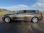 BMW 3-Serie Touring 320i High Executive / Automaat / Airco / Navi / Trekhaak / Elektrische Achterklep Achterraam Apart open / NAP