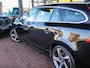 Volvo V60 2.0 T3 R-Design | Trekhaak | Stoelverw. | Navi | Bluetooth