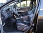 Volvo V60 2.0 T3 R-Design | Trekhaak | Stoelverw. | Navi | Bluetooth