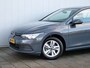 Volkswagen Golf 1.0 eTSI Life Business 111 Pk Automaat Navigatie / Apple Carplay / DAB / Camera