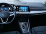 Volkswagen Golf 1.0 eTSI Life Business 111 Pk Automaat Navigatie / Apple Carplay / DAB / Camera