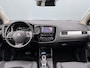 Mitsubishi Outlander BWJ 2015 | 2.0 PHEV 203PK instyle+ | TREKHAAK | SCHUIFDAK | LEER | CAMERA A | PDC 2X | CLIMA | NAVI | 18'' LMV |
