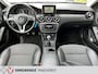 Mercedes-Benz A-klasse 180 4U3 Bi-Xenon/Navi/PDC/Airco/Cruise/Bluetooth