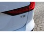 Volvo V60 2.0 T5 Momentum | Navigatie | AppleCarplay/Android Auto | Half lederen bekleding | Stoelverwarming | Semi Electrische Wegklapbare trekhaak | Parkeersensoren achter |