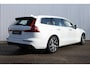 Volvo V60 2.0 T5 Momentum | Navigatie | AppleCarplay/Android Auto | Half lederen bekleding | Stoelverwarming | Semi Electrische Wegklapbare trekhaak | Parkeersensoren achter |