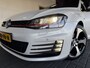 Volkswagen Golf 2.0 TSI GTI / Pano-dak / Bi-Xenon / Parelmoer-effect / DCC / ACC / Standkachel /