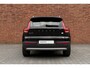 Volvo XC40 T4 Recharge Plus Bright | Trekhaak | Elektrisch Verstelbare Voorstoelen | Parkeercamera | Adaptieve Cruise Control | Verwarmbare Voorstoelen | Apple Carplay/Android Auto | Navigatie